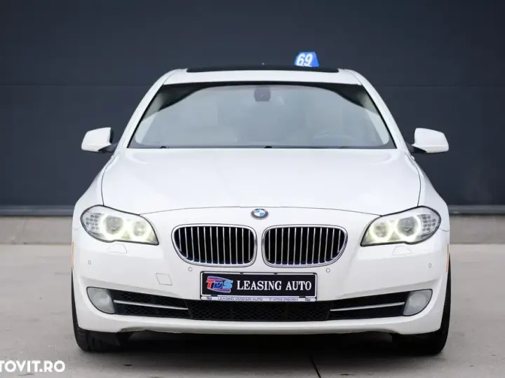 BMW Seria 5 F10/F11/F07 [2010 - 2017] 528i Aut.