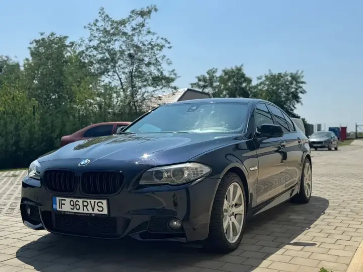 BMW Seria 5 F10/F11/F07 520d Aut.