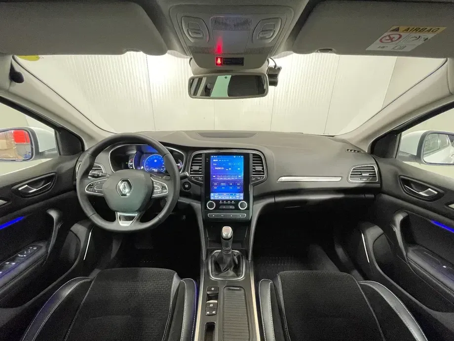 Renault Mégane IV TCe 140 GPF Intens — imagine 8