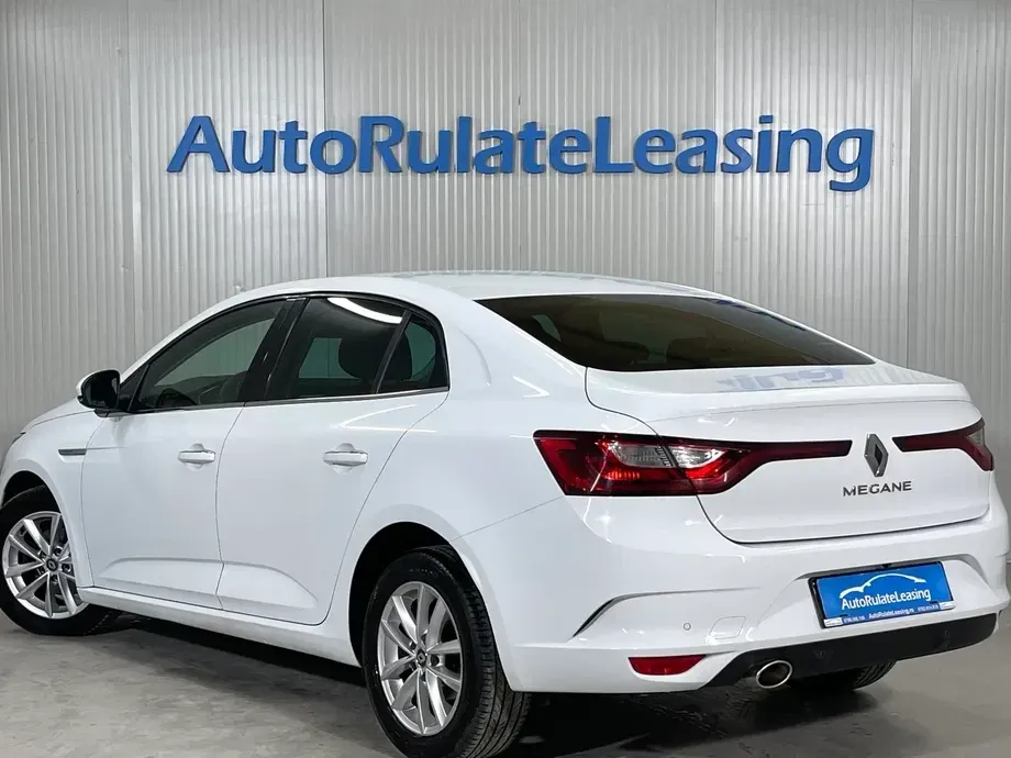 Renault Mégane IV TCe 140 GPF Intens — imagine 4