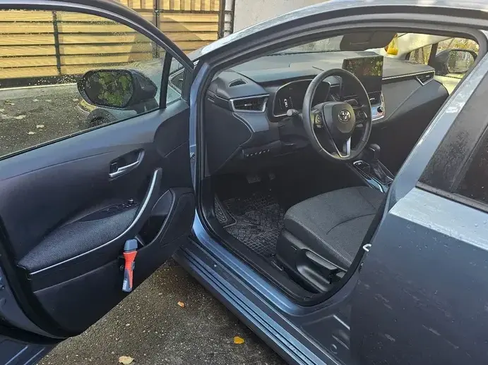 Toyota Corolla 1.8 HEV Business