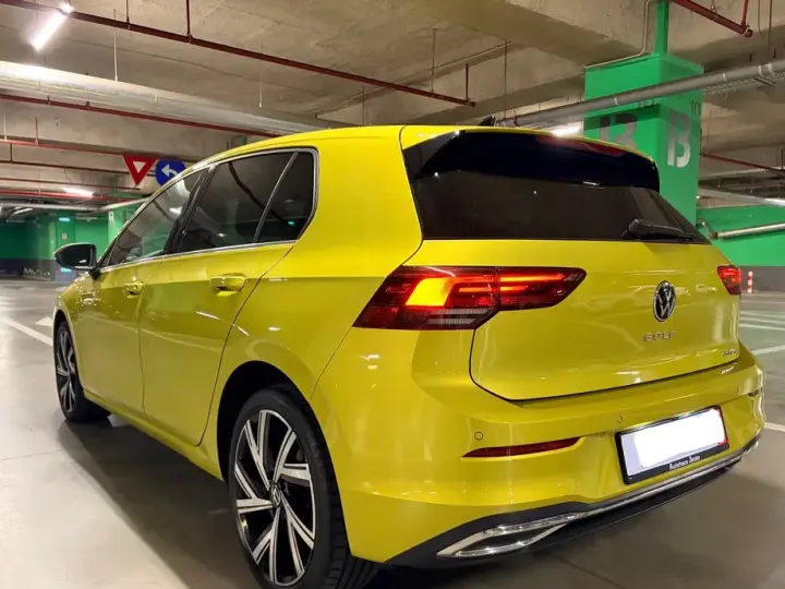Volkswagen Golf VIII