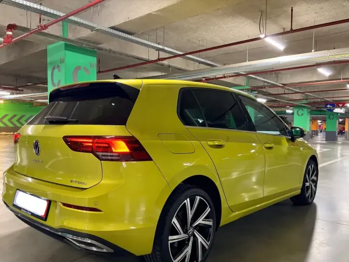 Volkswagen Golf VIII