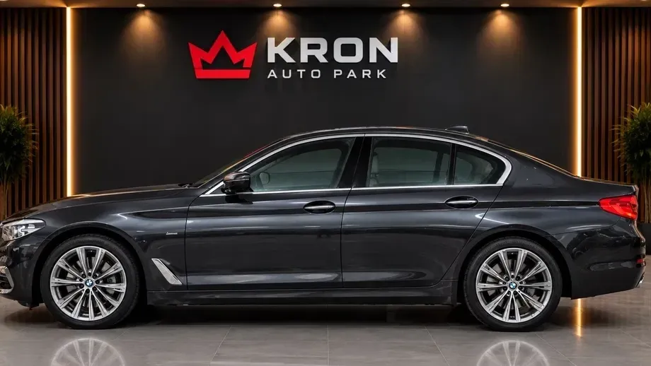 BMW Seria 5 530i xDrive Aut. Luxury Line — imagine 4