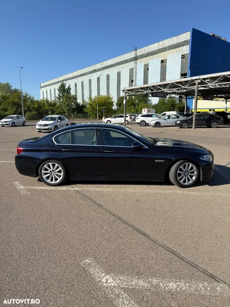 BMW Seria 5 F10/F11/F07 [2010 - 2017] 530d xDrive AT — imagine 4