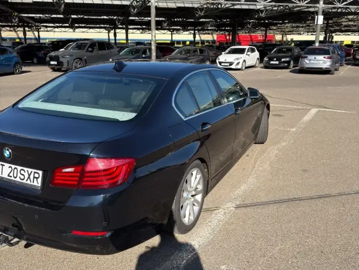 BMW Seria 5 F10/F11/F07 [2010 - 2017] 530d xDrive AT