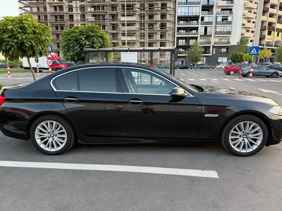 BMW Seria 5 F10/F11/F07 525d xDrive AT — imagine 5