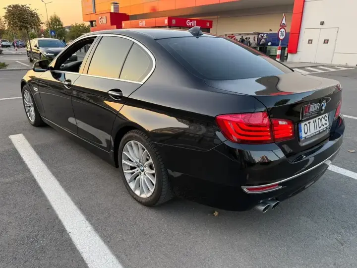 BMW Seria 5 F10/F11/F07 525d xDrive AT
