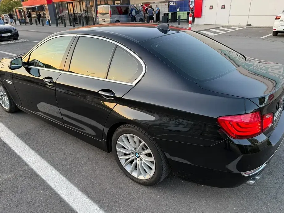 BMW Seria 5 F10/F11/F07 525d xDrive AT — imagine 4