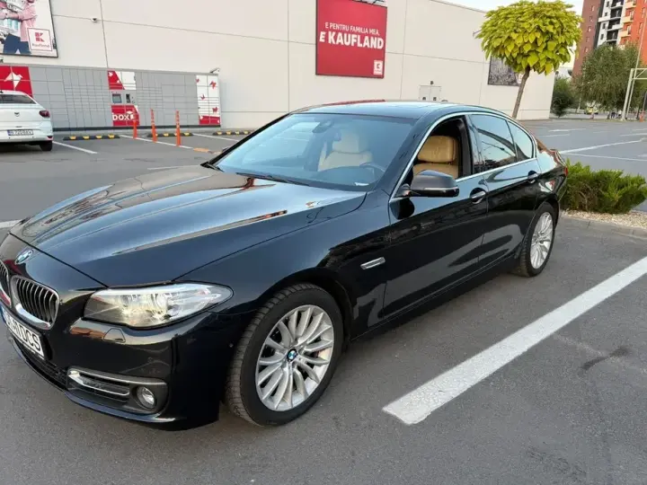 BMW Seria 5 F10/F11/F07 525d xDrive AT
