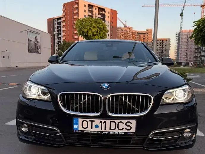 BMW Seria 5 F10/F11/F07 525d xDrive AT