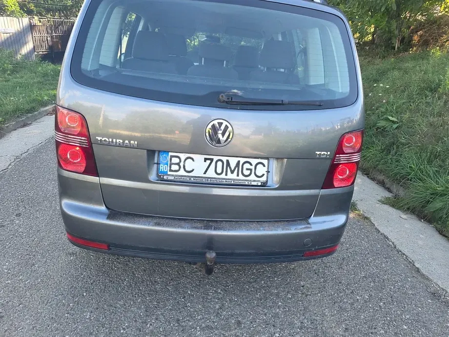 Volkswagen Touran — imagine 8