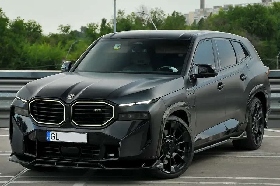 BMW XM — imagine 8