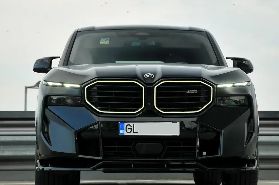 BMW XM — imagine 9