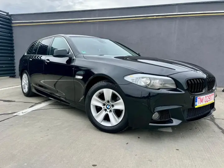 BMW Seria 5 F10/F11/F07 [2010 - 2017] 520d xDrive Aut. Luxury Line