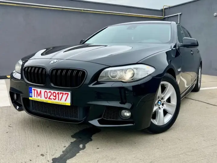 BMW Seria 5 F10/F11/F07 [2010 - 2017] 520d xDrive Aut. Luxury Line