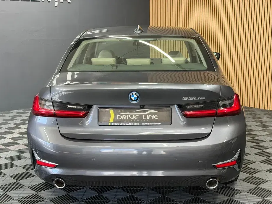 BMW Seria 3 330e Aut. Luxury Line — imagine 5
