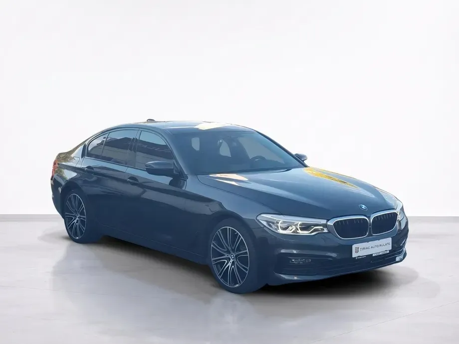 BMW Seria 5 520i AT — imagine 7