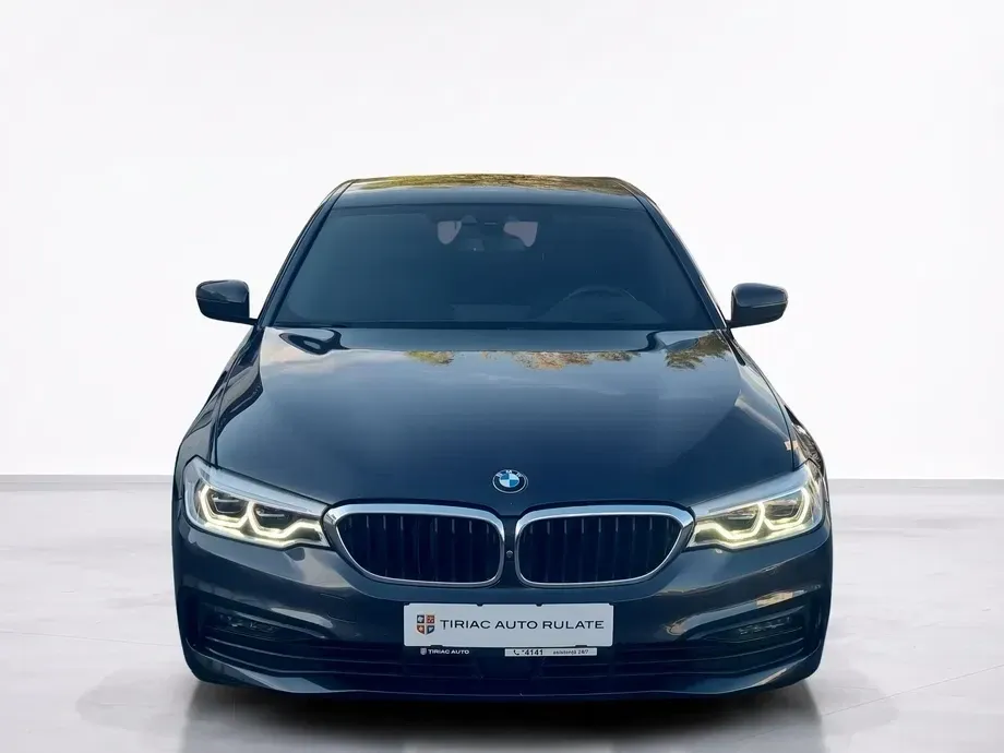 BMW Seria 5 520i AT — imagine 8
