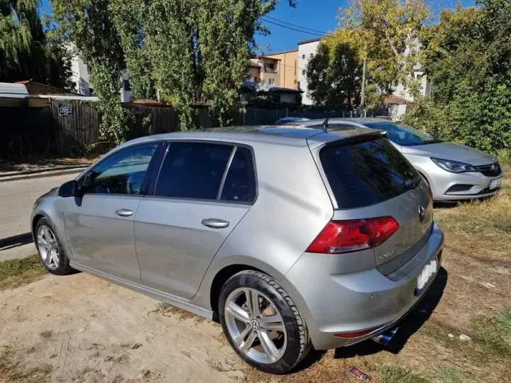 Volkswagen Golf VII