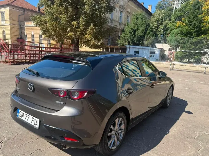 Mazda 3 IV