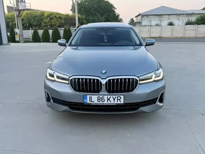 BMW Seria 5 G30/G31 [2017 - Prezent] 520d AT