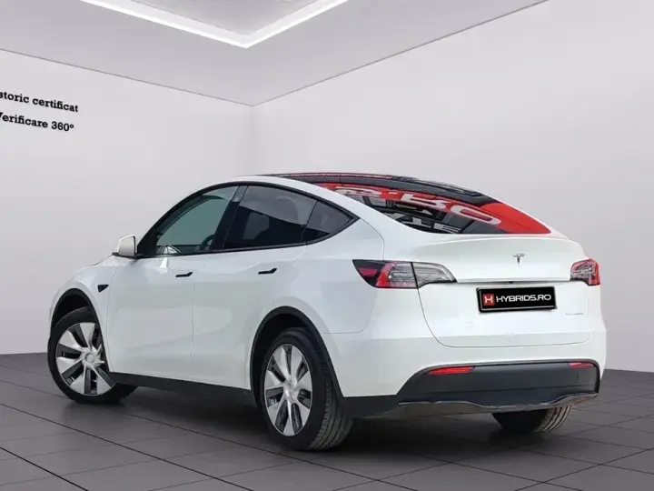 Tesla Model Y Long Range Dual Motor AWD