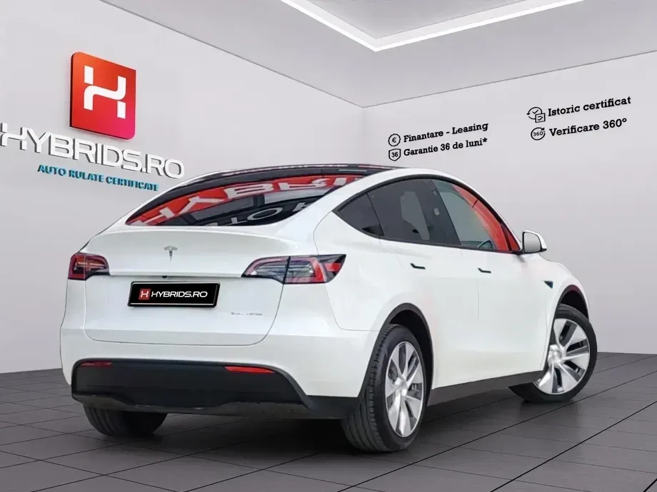 Tesla Model Y Long Range Dual Motor AWD — imagine 6