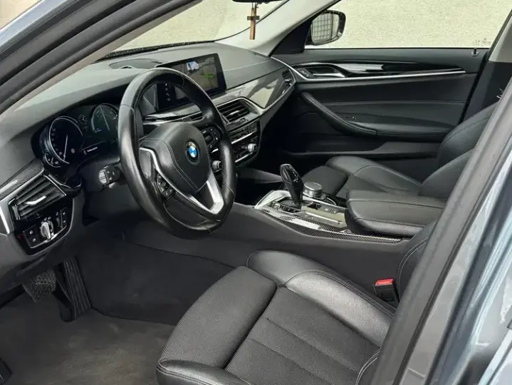 BMW Seria 5 G30/G31 [2017 - Prezent] 520d EfficientDynamics Edition AT