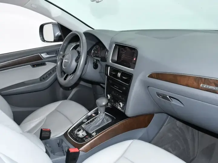 Audi Q5 8R 2.0 TDI Quattro S tronic