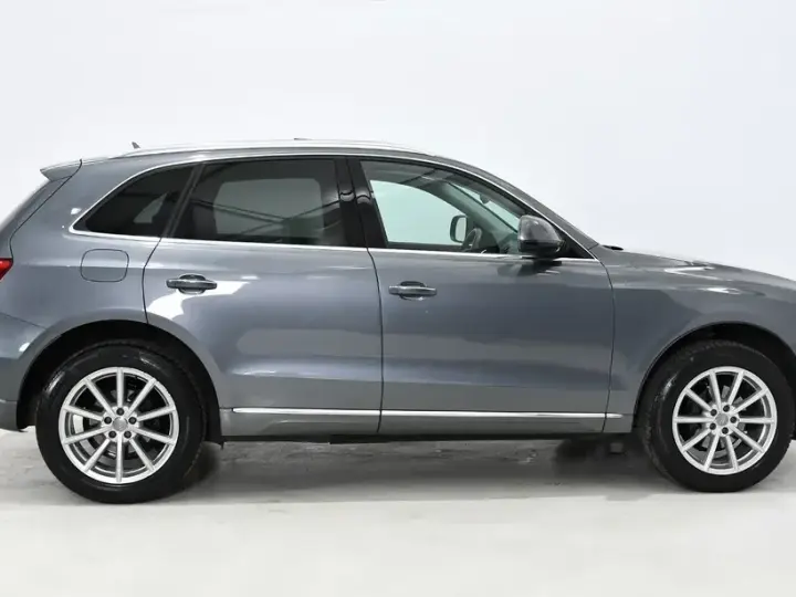 Audi Q5 8R 2.0 TDI Quattro S tronic