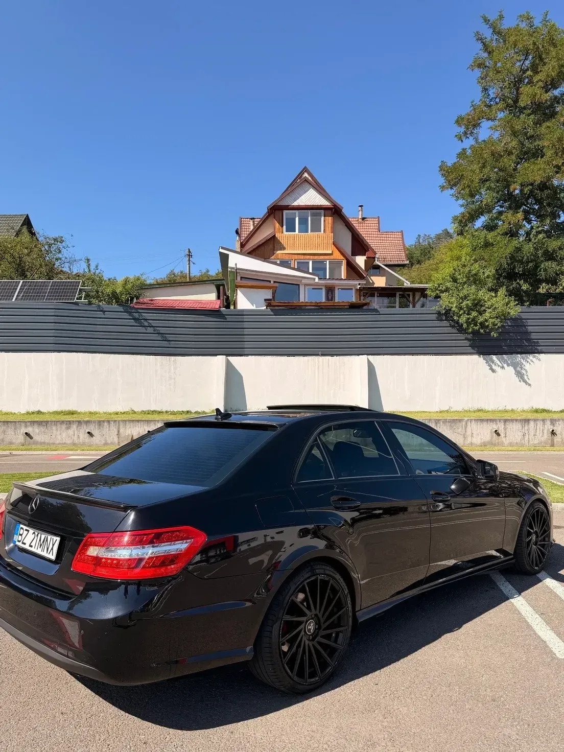 Mercedes-Benz E 220 CDI BlueEfficiency Aut. — imagine 8