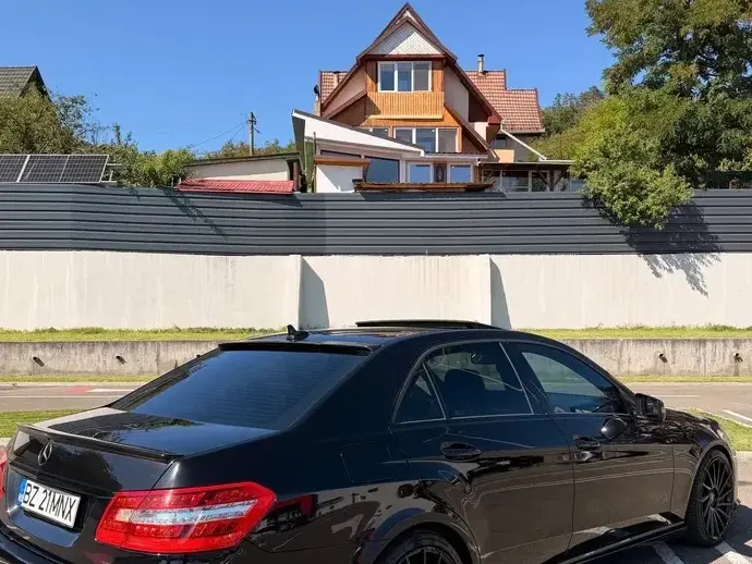 Mercedes-Benz E 220 CDI BlueEfficiency Aut.