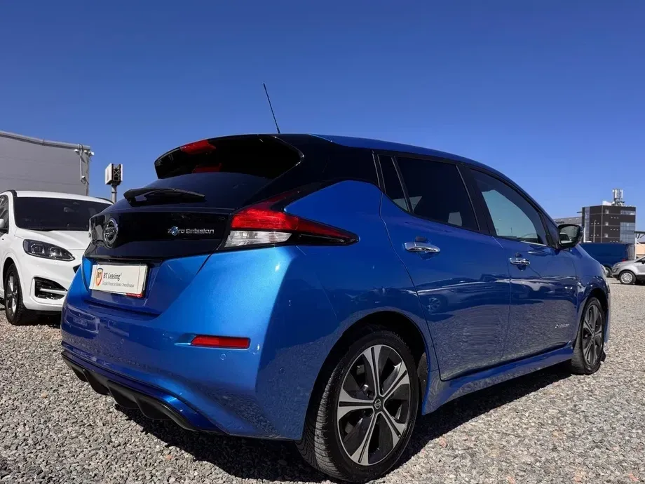 Nissan Leaf 40 kWh — imagine 3