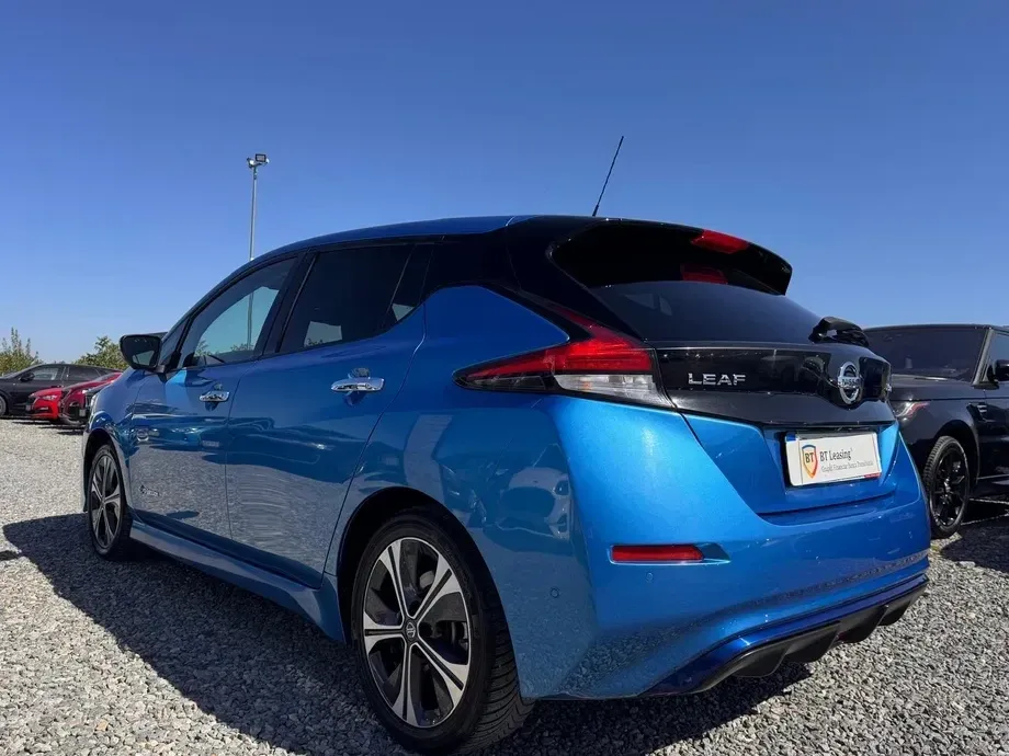 Nissan Leaf 40 kWh — imagine 4