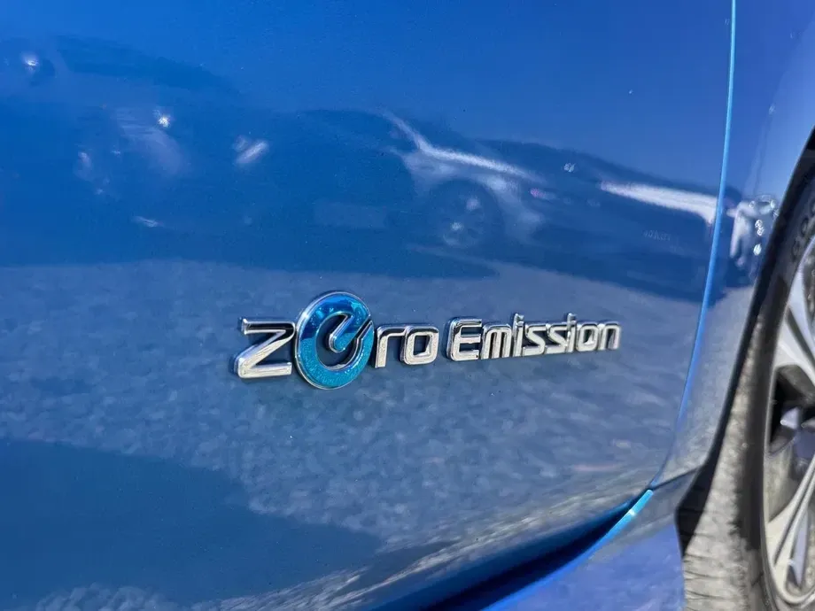 Nissan Leaf 40 kWh — imagine 7