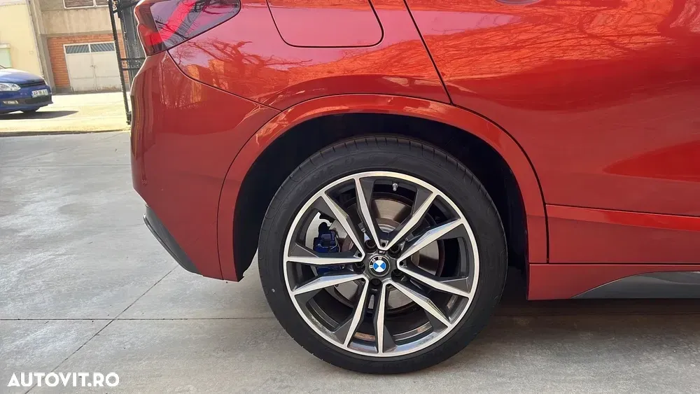 BMW X2 M35i Edition Goldplay — imagine 5
