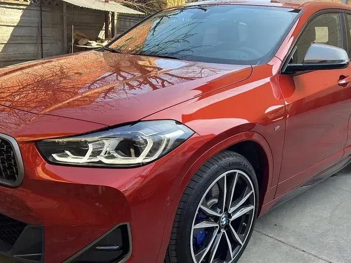 BMW X2 M35i Edition Goldplay