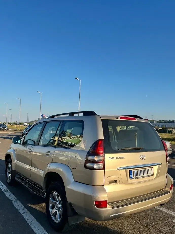 Toyota Land Cruiser 3.0 TD-4D Executive — imagine 4