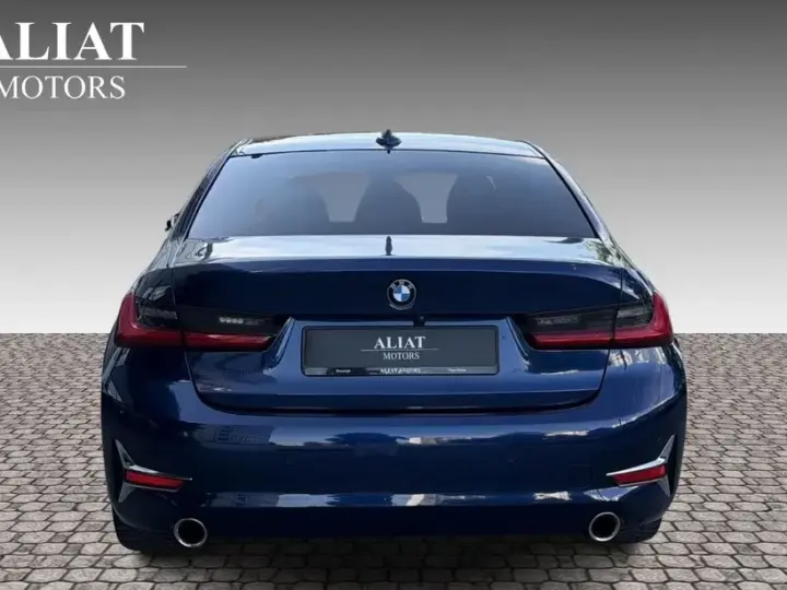 BMW Seria 3 320d xDrive AT Luxury Line