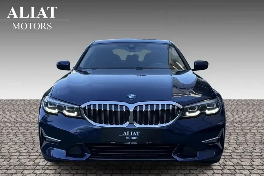 BMW Seria 3 320d xDrive AT Luxury Line — imagine 3