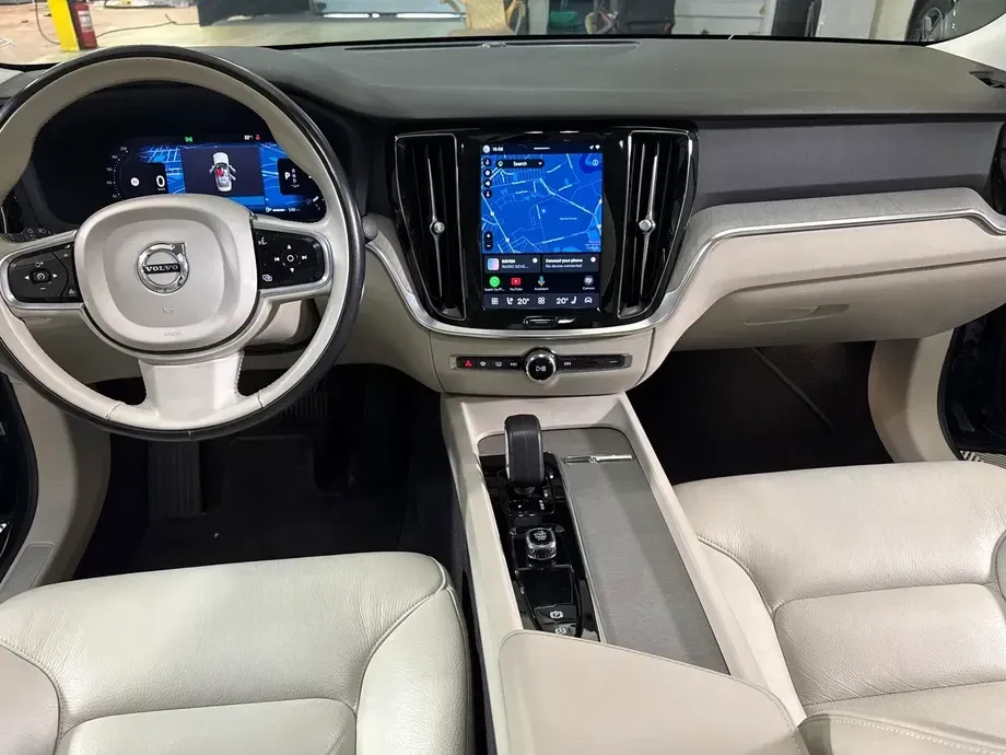 Volvo S60 — imagine 9