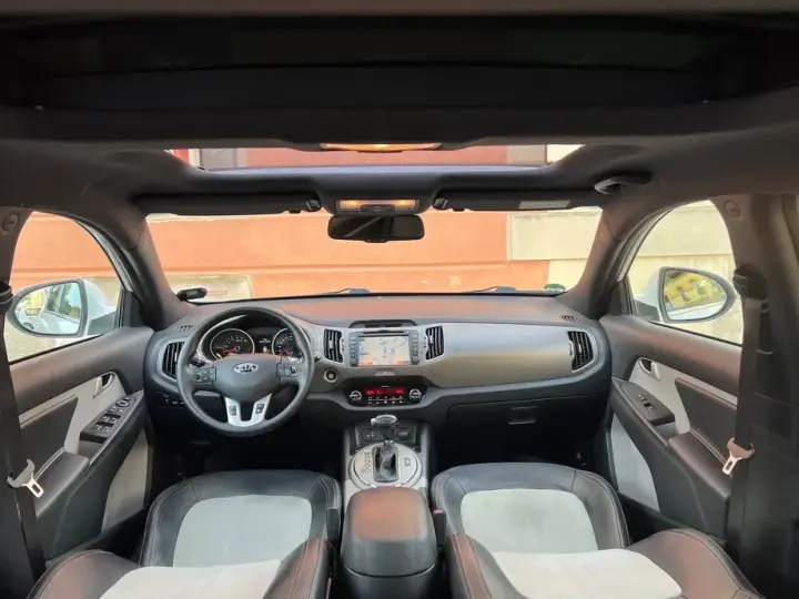 Kia Sportage III 2,0 CRDI AWD Aut. Platinum