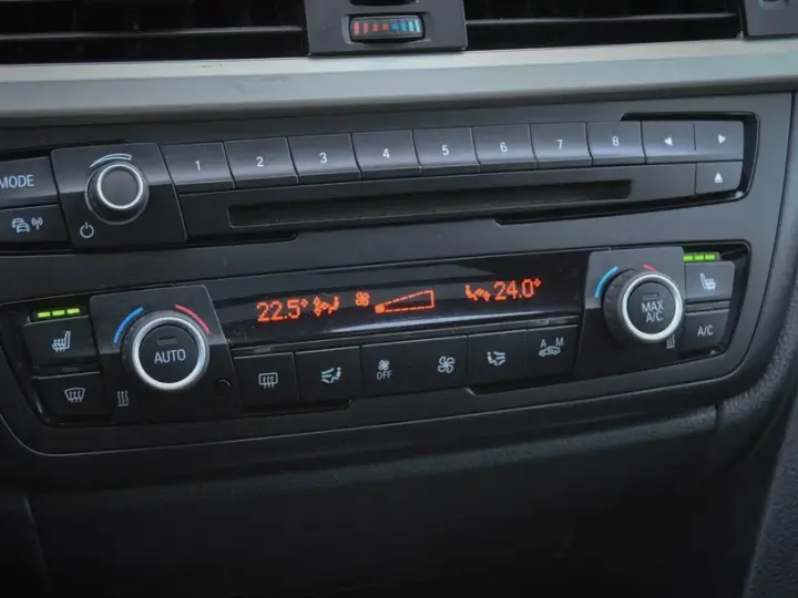 BMW Seria 3 320d Aut. Blue Performance Modern Line