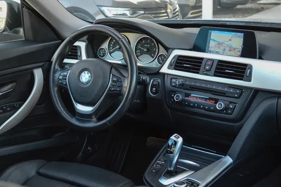 BMW Seria 3 320d Aut. Blue Performance Modern Line — imagine 4