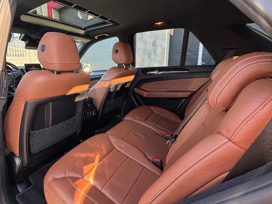 Mercedes-Benz GLE 350 d 4MATIC — imagine 4