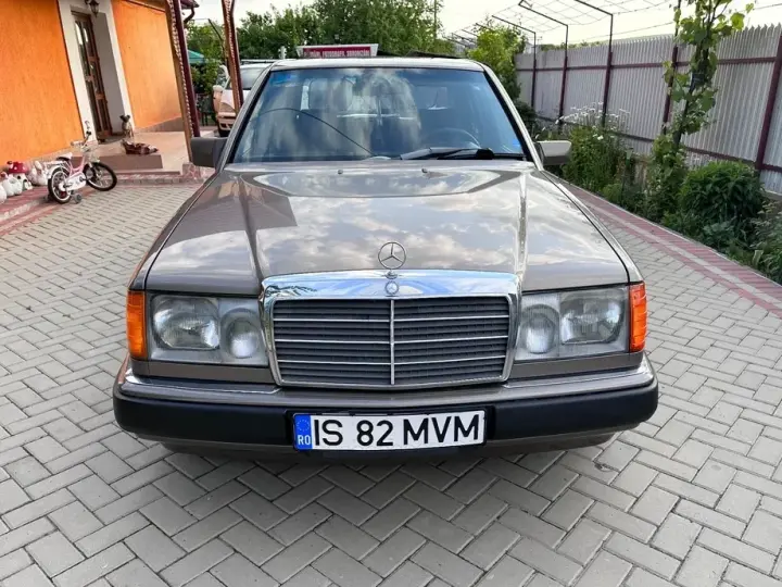 Mercedes-Benz E W124
