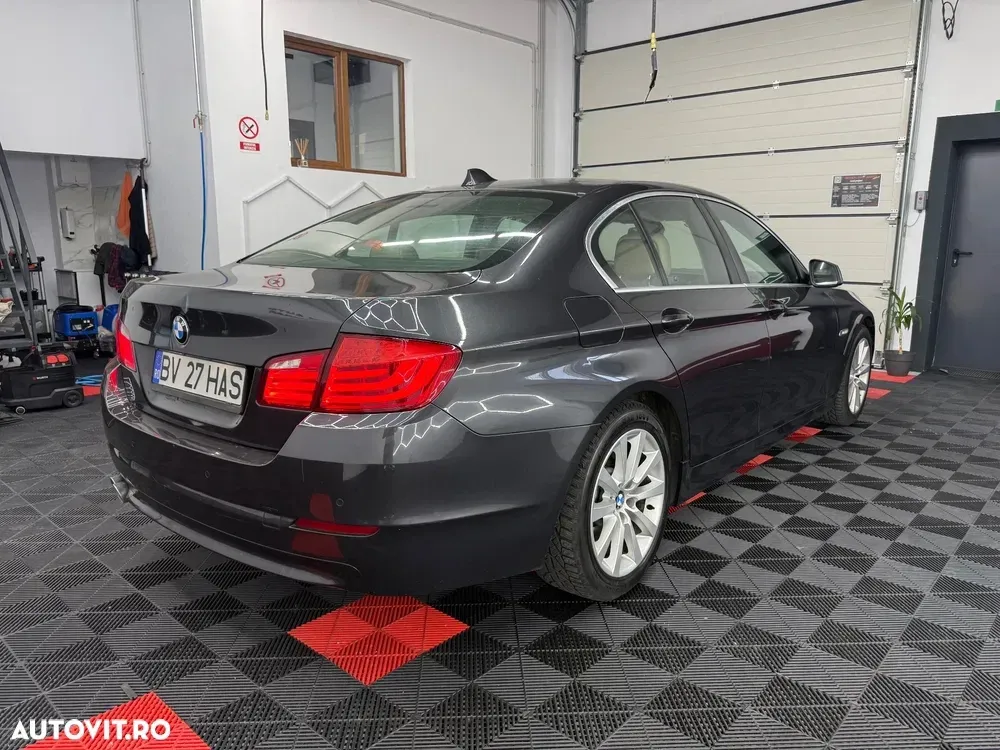 BMW Seria 5 F10/F11/F07 [2010 - 2017] 520d xDrive — imagine 4