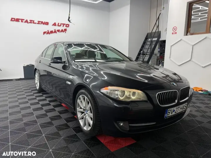 BMW Seria 5 F10/F11/F07 [2010 - 2017] 520d xDrive