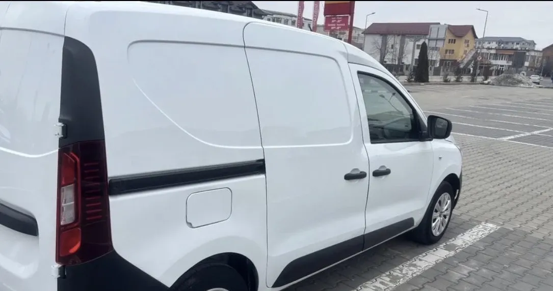 Renault Express — imagine 9